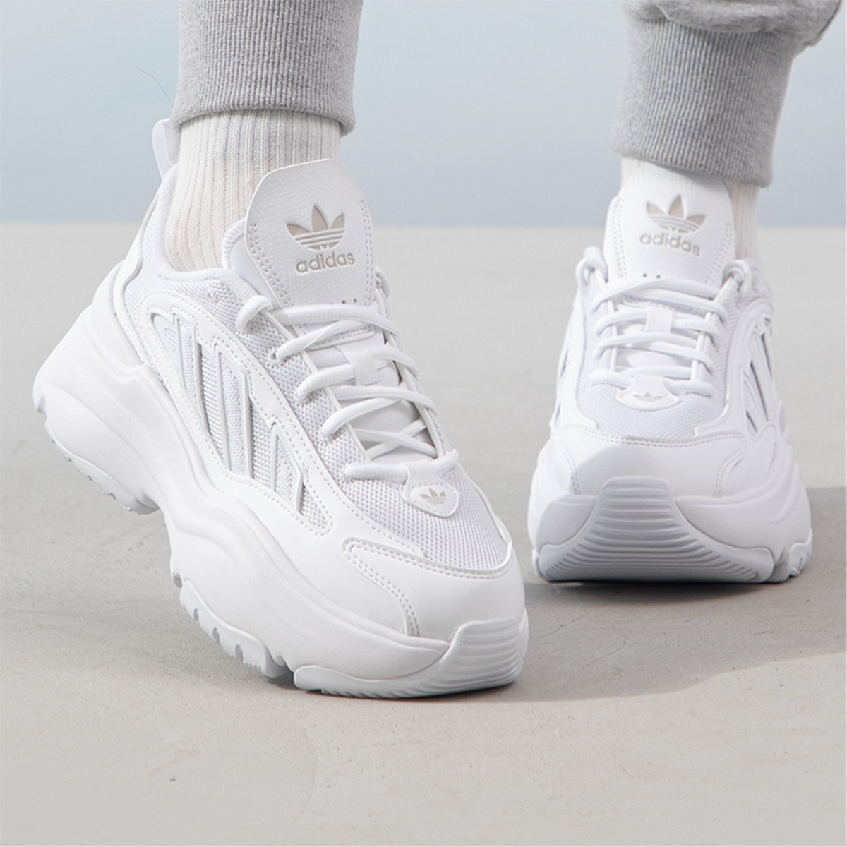 Shop Adidas OriginalsOZGAIA Casual White Shoes| VIPSHOP Singapore